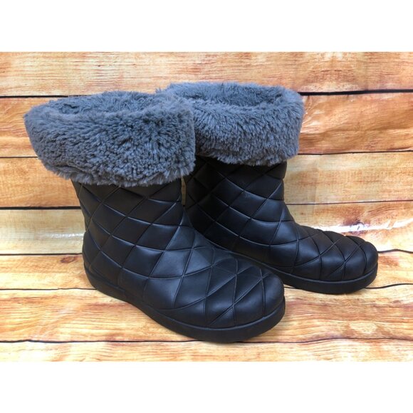 CROCS Black & Gray Quilted Design Rain Boots Faux Fur Trim Womens 7 (c7h) - Picture 3 of 10